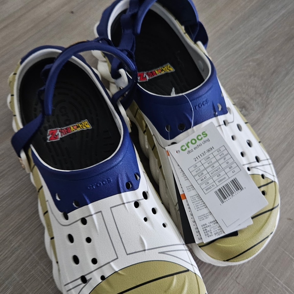 CROCS DBZ MENS VEGETA SIZE 12